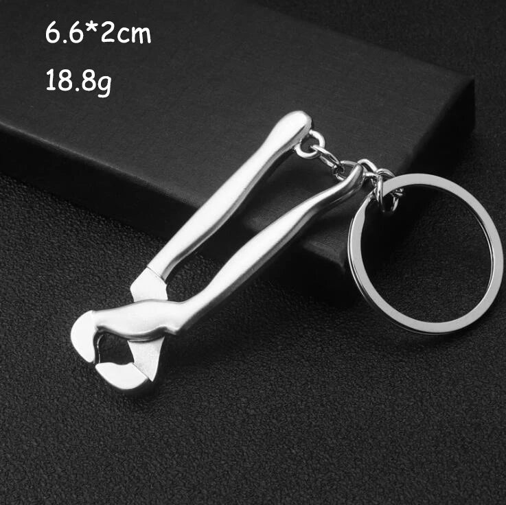 Multi Tool Keychain, Mini Utility Tool for Car Keys and Bags