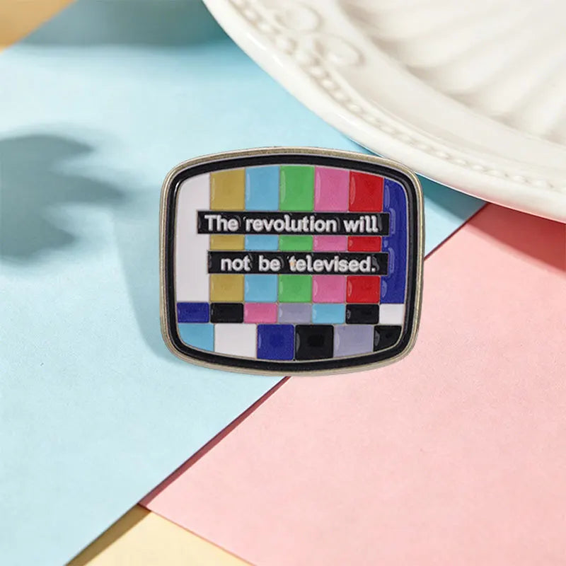 Retro TV Collected Enamel Pins Custom Horror Anime Movie Metal Brooch Lapel Badge Clothes Backpack Halloween Punk Jewelry Gift