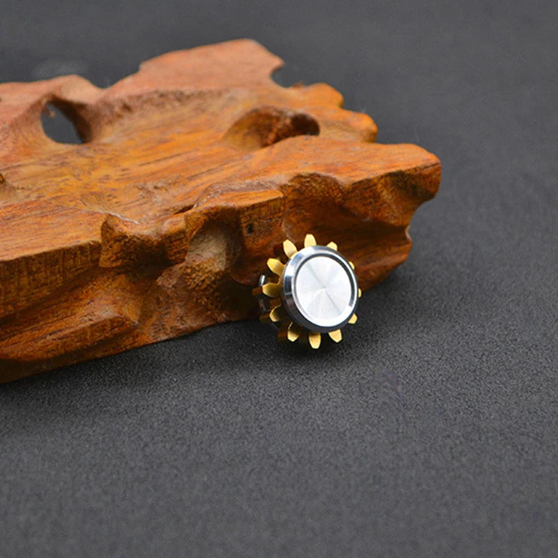 Mini Metal Fidget Spinner with Gear Design and R188 Bearing