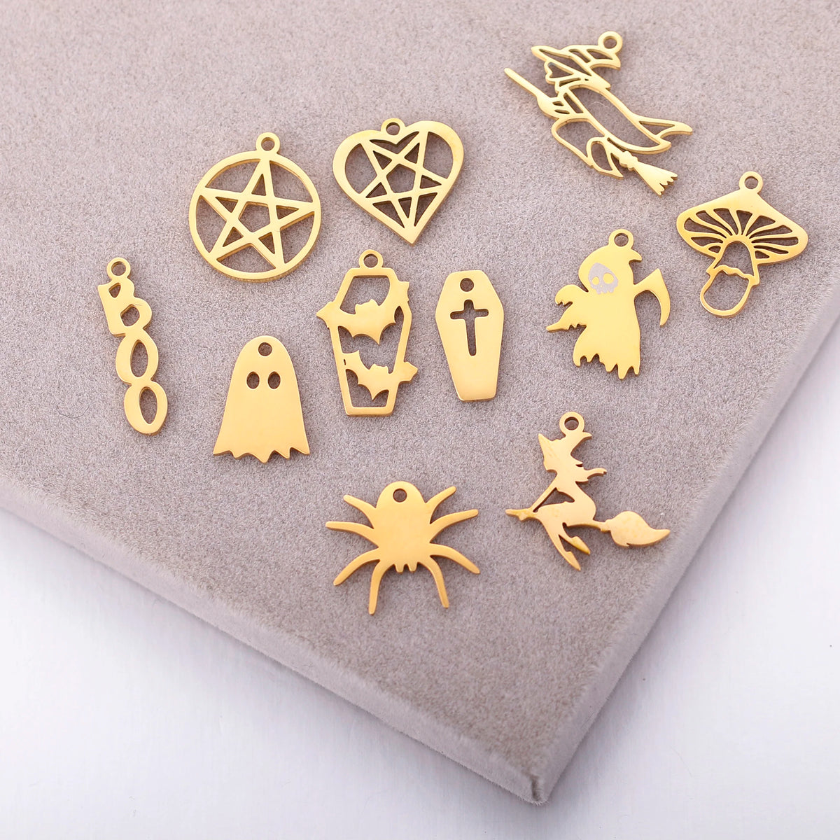 Halloween Charm Pendants Skull Pumpkin Bat Witch Jewelry
