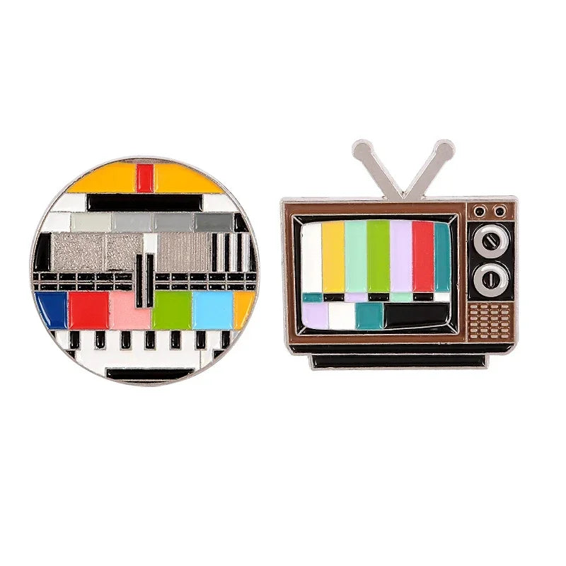 Retro TV Collected Enamel Pins Custom Horror Anime Movie Metal Brooch Lapel Badge Clothes Backpack Halloween Punk Jewelry Gift