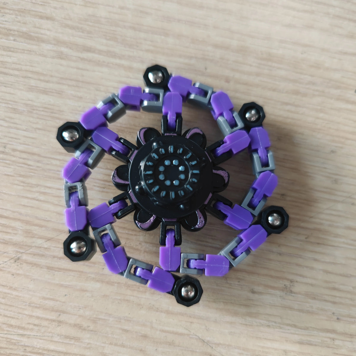 Fidget Spinner Chain – Deformed Hand Spinner Sensory Toy