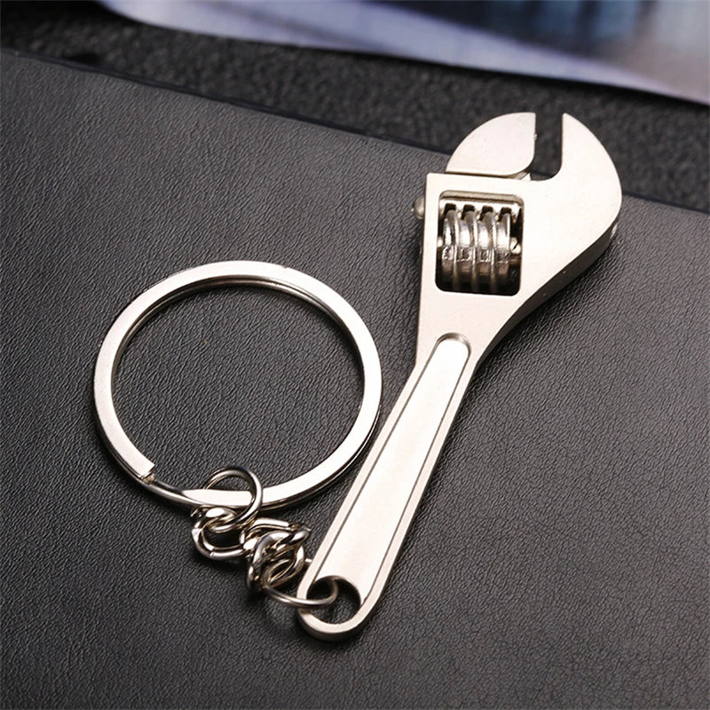 Wrench Keychain, Adjustable Tool Key Ring Metal Accessory