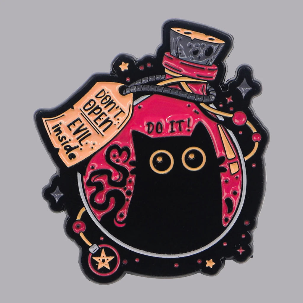 Black Cat Enamel Pin – Cute Animal Lapel Brooch