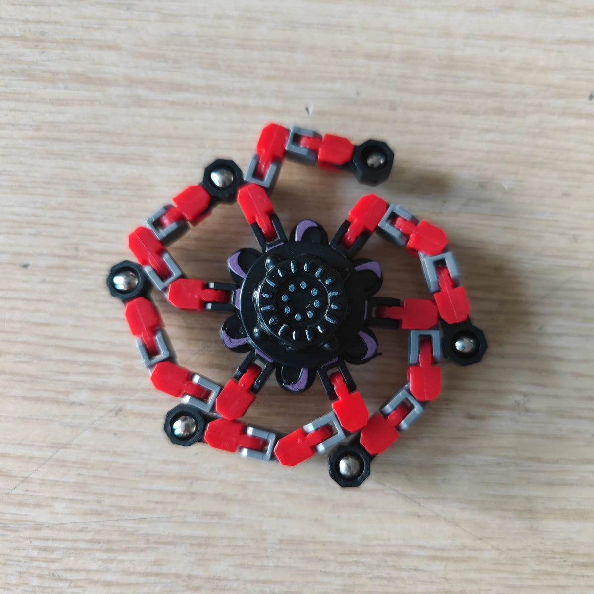 Fidget Spinner Chain – Deformed Hand Spinner Sensory Toy