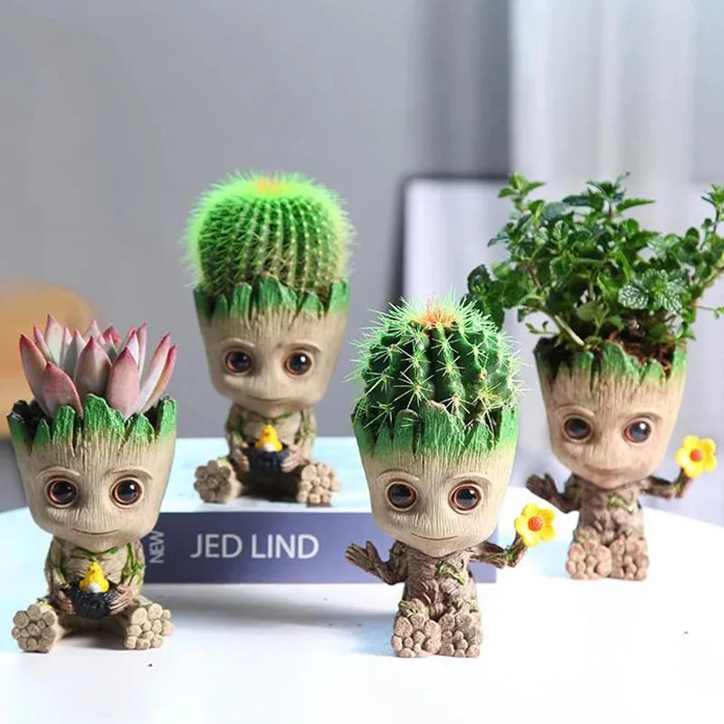 Miniature Character Figurine – 5CM Desktop Desk Decor