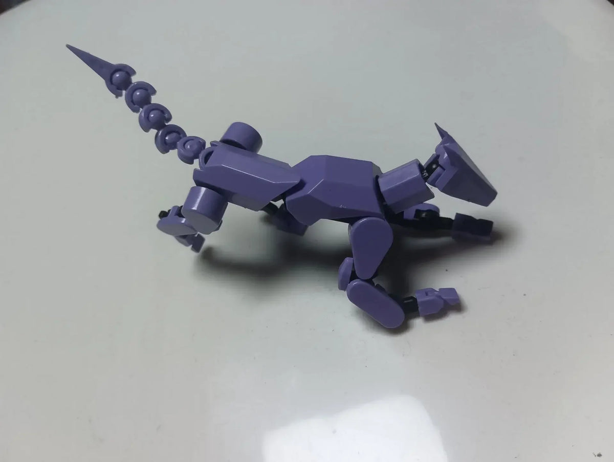 Movable Robot Action Figure – Multi-Jointed 14CM Model