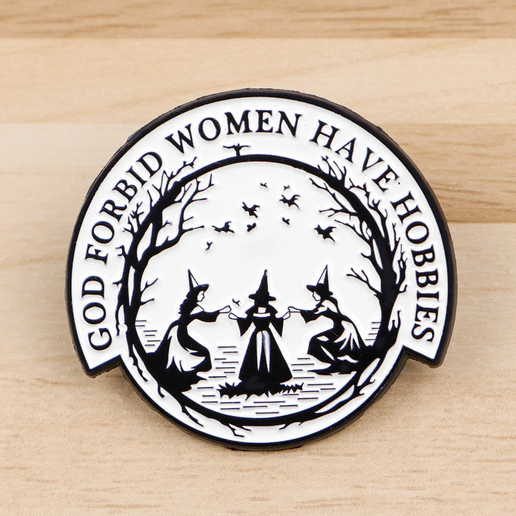 Witch Enamel Pin – Halloween Lapel Accessory for Backpacks & Clothing