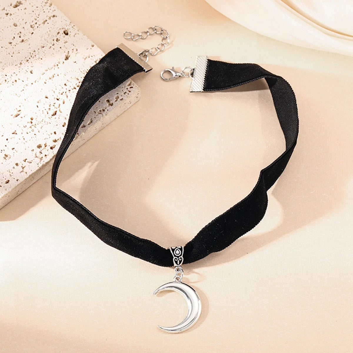 Gothic Choker Necklace Velvet Vampire Pendant