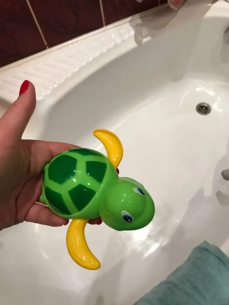 Clockwork Turtle Bath Toy – Wind Up Water Toy for Kids