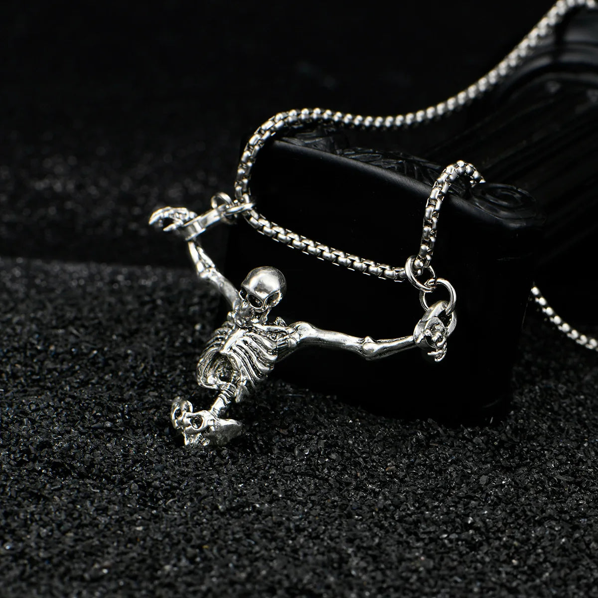 Skull Necklace Punk Halloween Pendant for Men