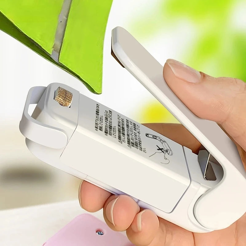 Mini Heat Bag Sealer – Handheld Plastic & Food Bag Sealing Machine