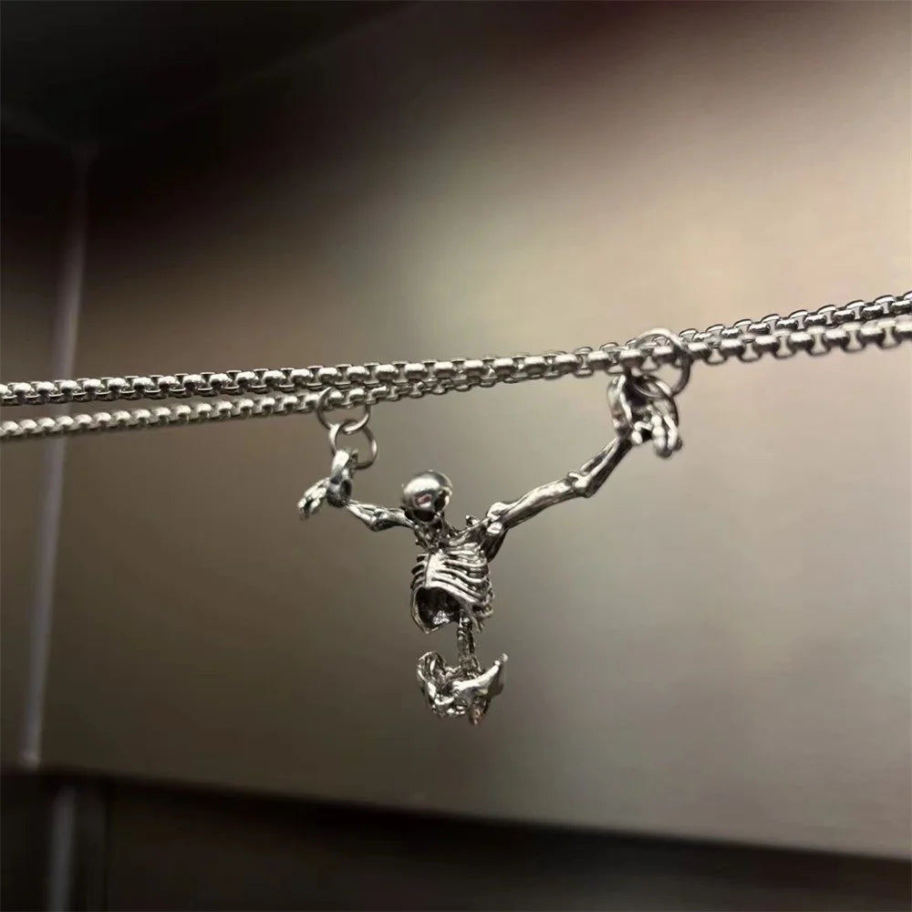 Punk Skull Necklace Captivity Skull Pendant Bicycle Rock Jewelry Gift For Men And Women Zinc No Gems