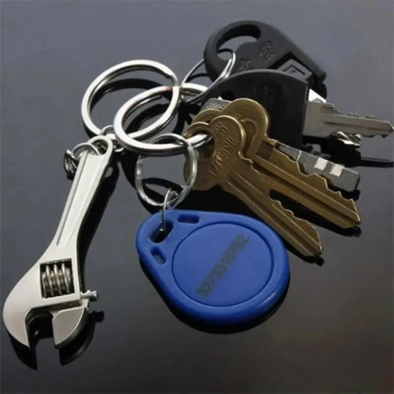 Wrench Keychain, Adjustable Tool Key Ring Metal Accessory