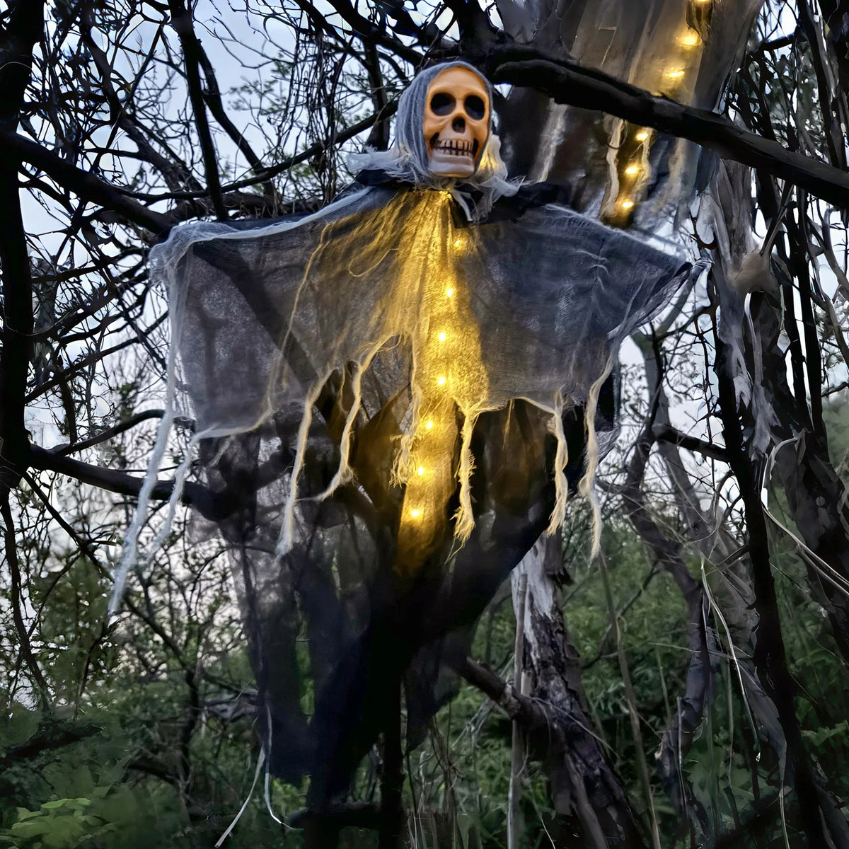 Hanging Halloween Ghost Decoration – LED Skeleton for Outdoor Decor