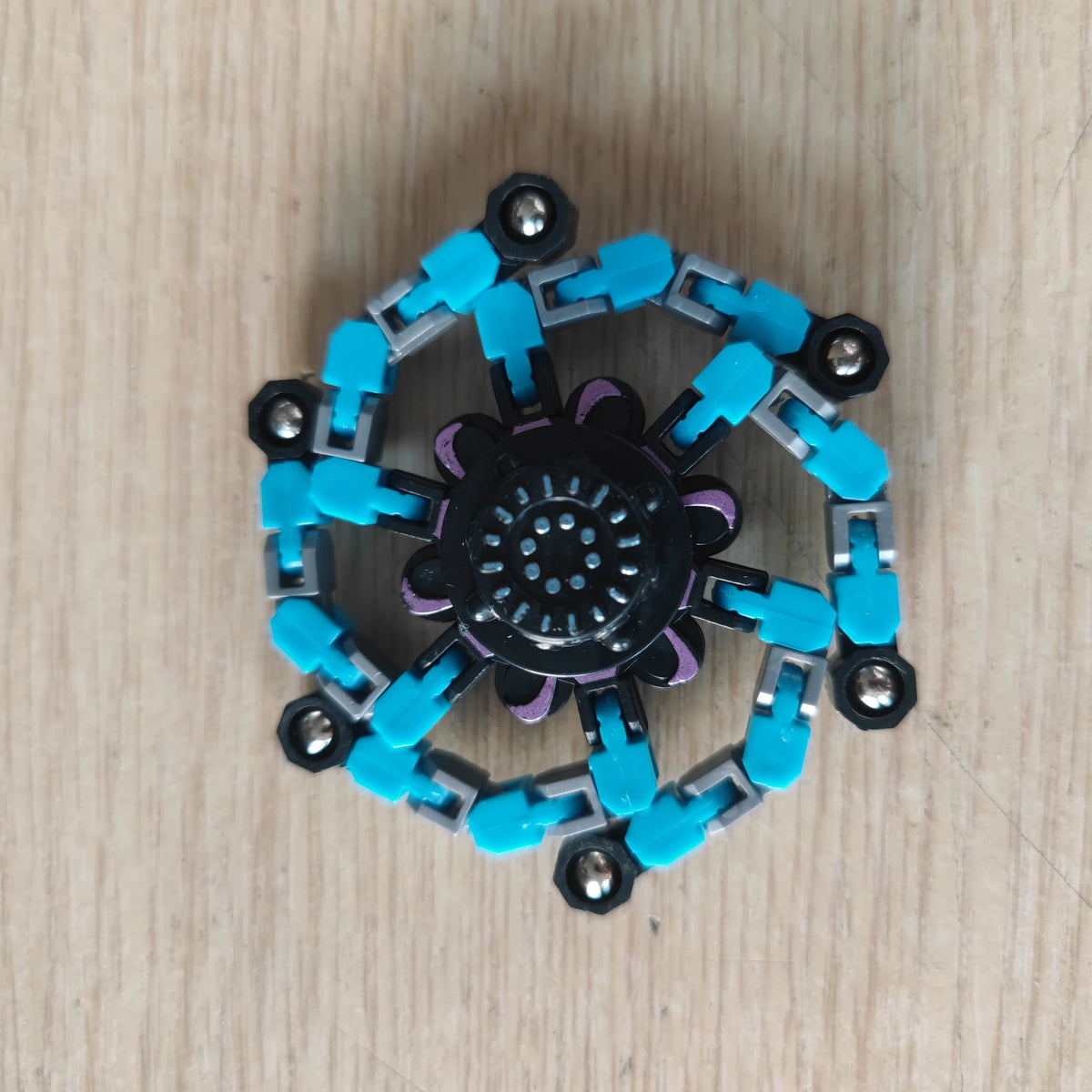 Fidget Spinner Chain – Deformed Hand Spinner Sensory Toy