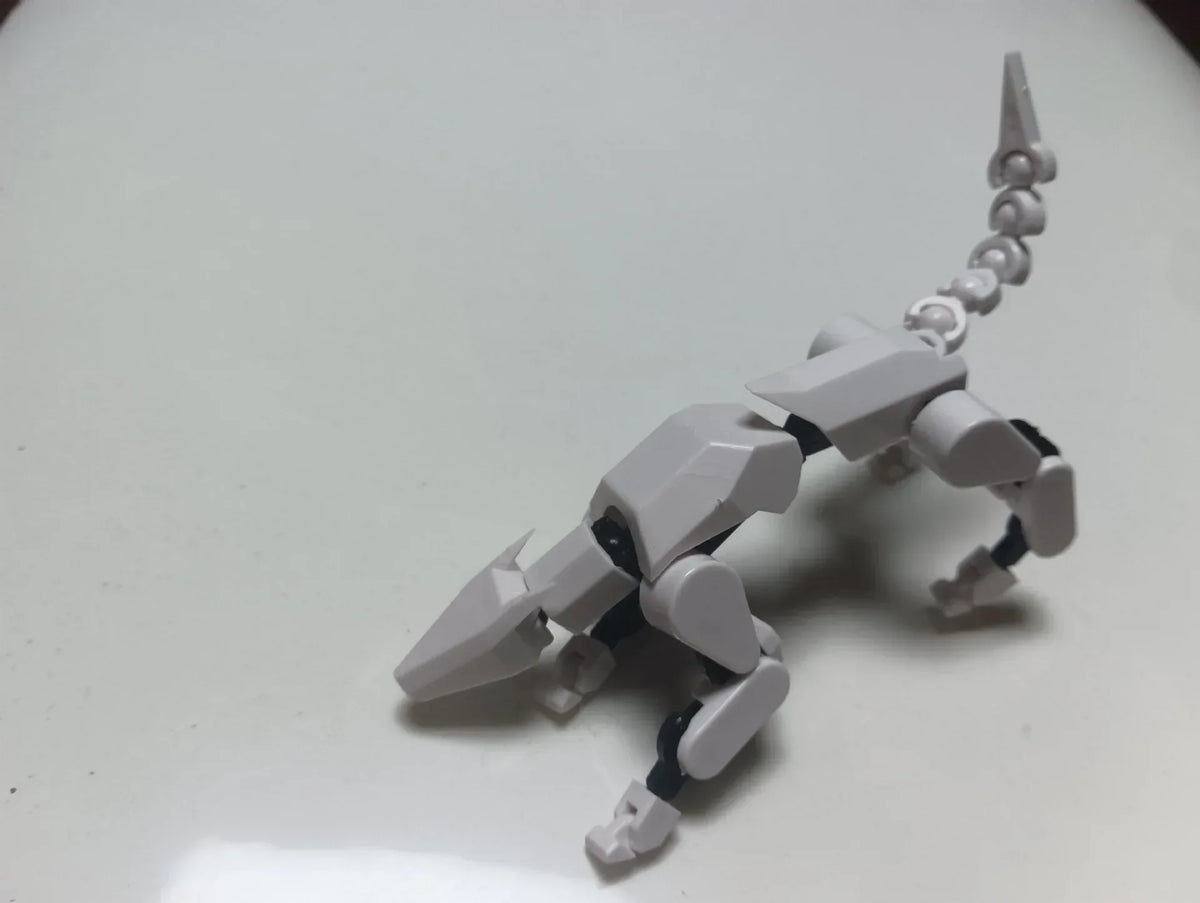 Movable Robot Action Figure – Multi-Jointed 14CM Model