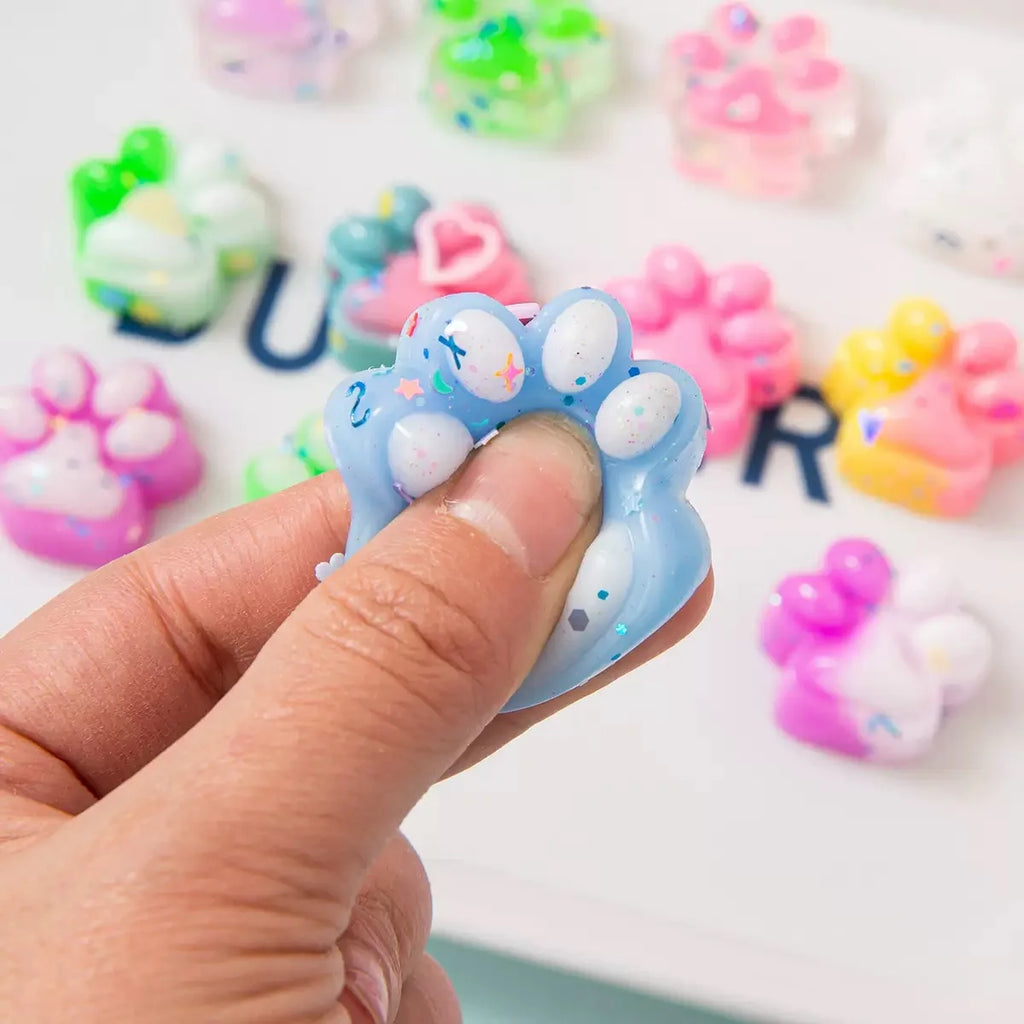 Cat Claw Fidget Toy – Colorful Mini Stress Relief Party Favor