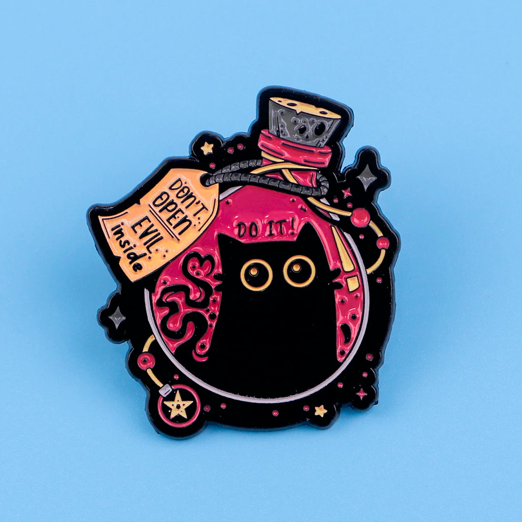 Black Cat Enamel Pin – Cute Animal Lapel Brooch