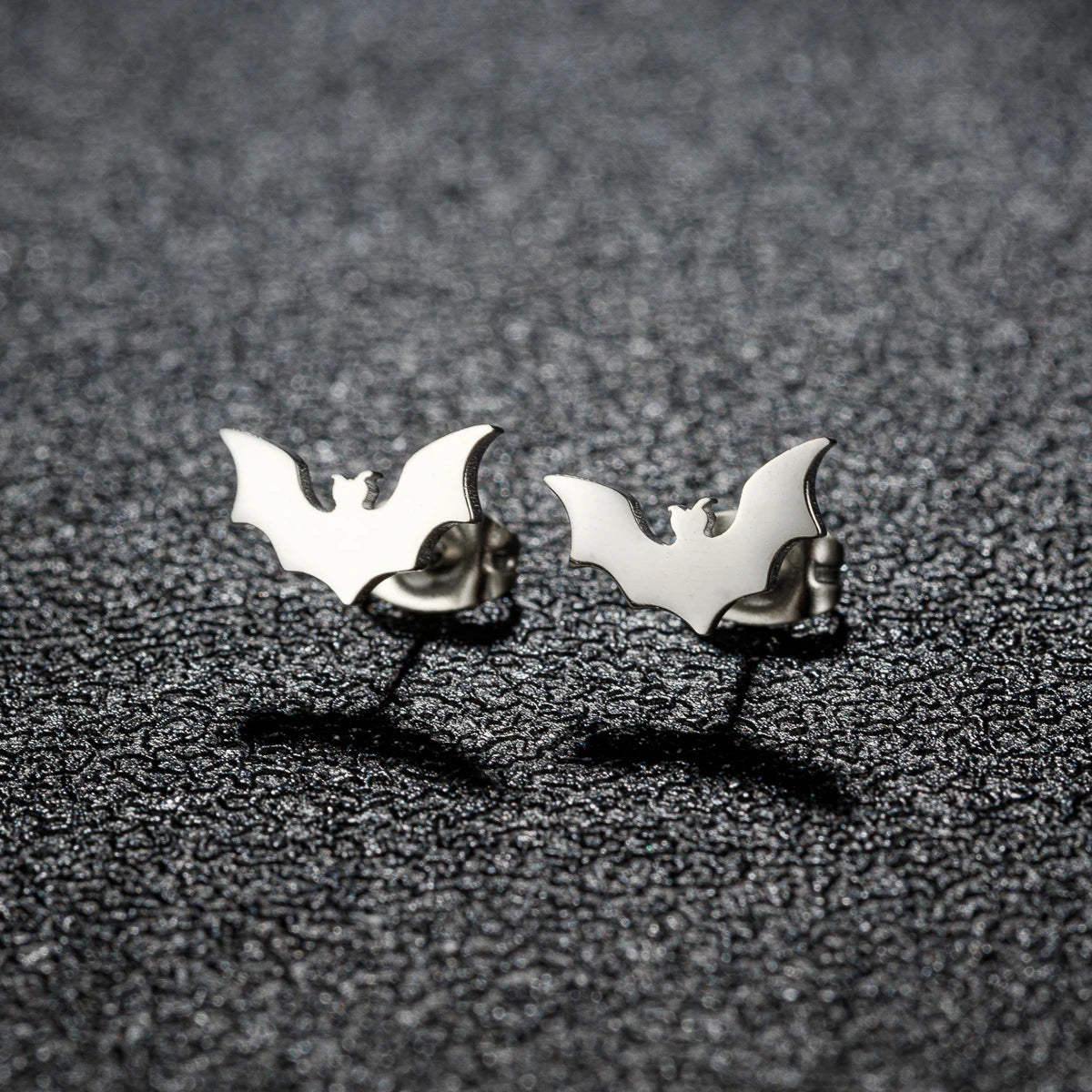 Gothic Vampire Bat Minimalist Earring For Women Stainless Steel Tragus Piercing Earring Jewelry Accessories Halloween Party Gifs