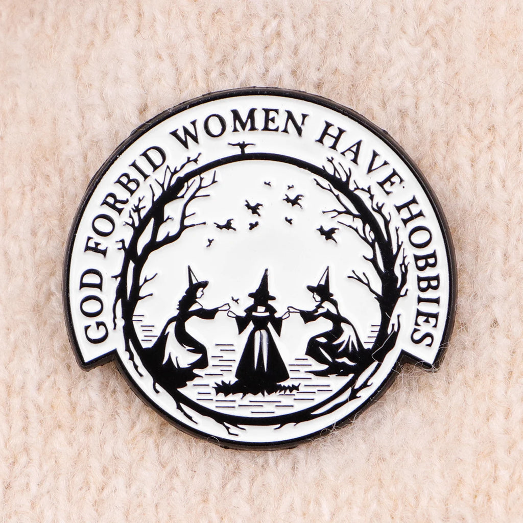 Witch Enamel Pin – Halloween Lapel Accessory for Backpacks & Clothing