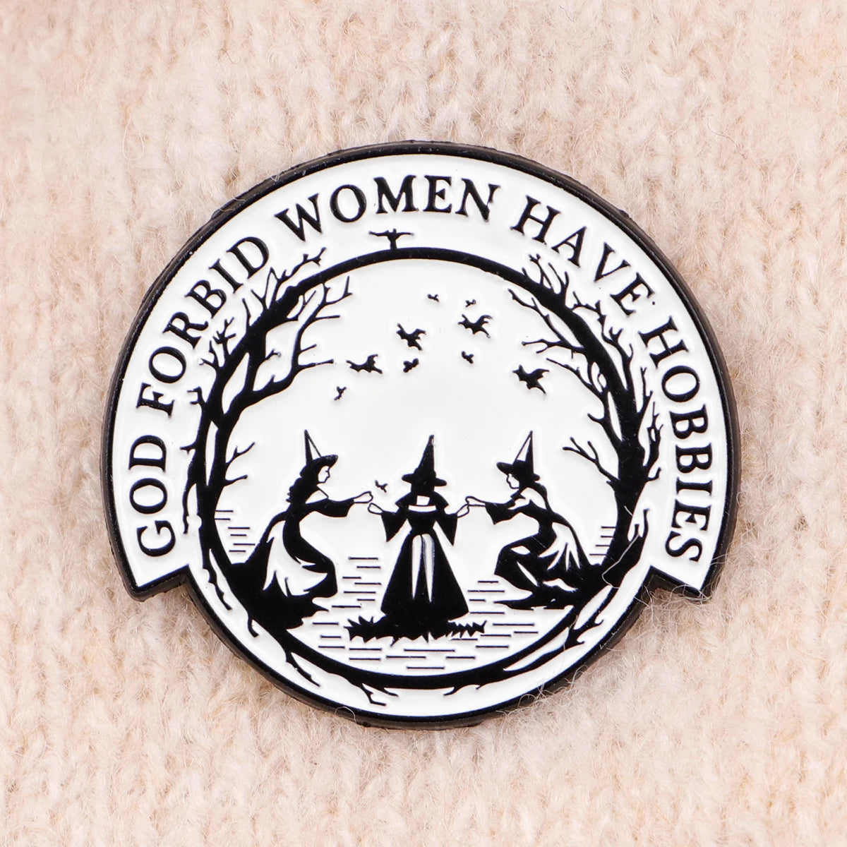 Witch Enamel Pin – Halloween Lapel Accessory for Backpacks & Clothing